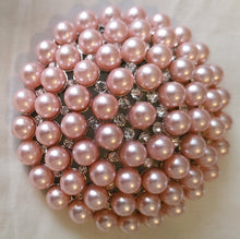 Load image into Gallery viewer, BROOCH - 3&quot; PEARL DOME
